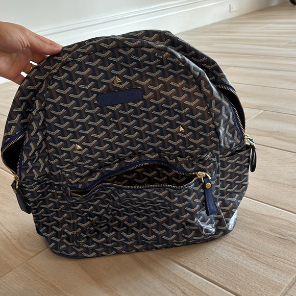 Blue backpack like new - Picture 4 of 9